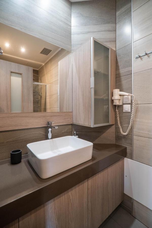 Lidra Rooms Chrissi Akti Chania Exterior foto