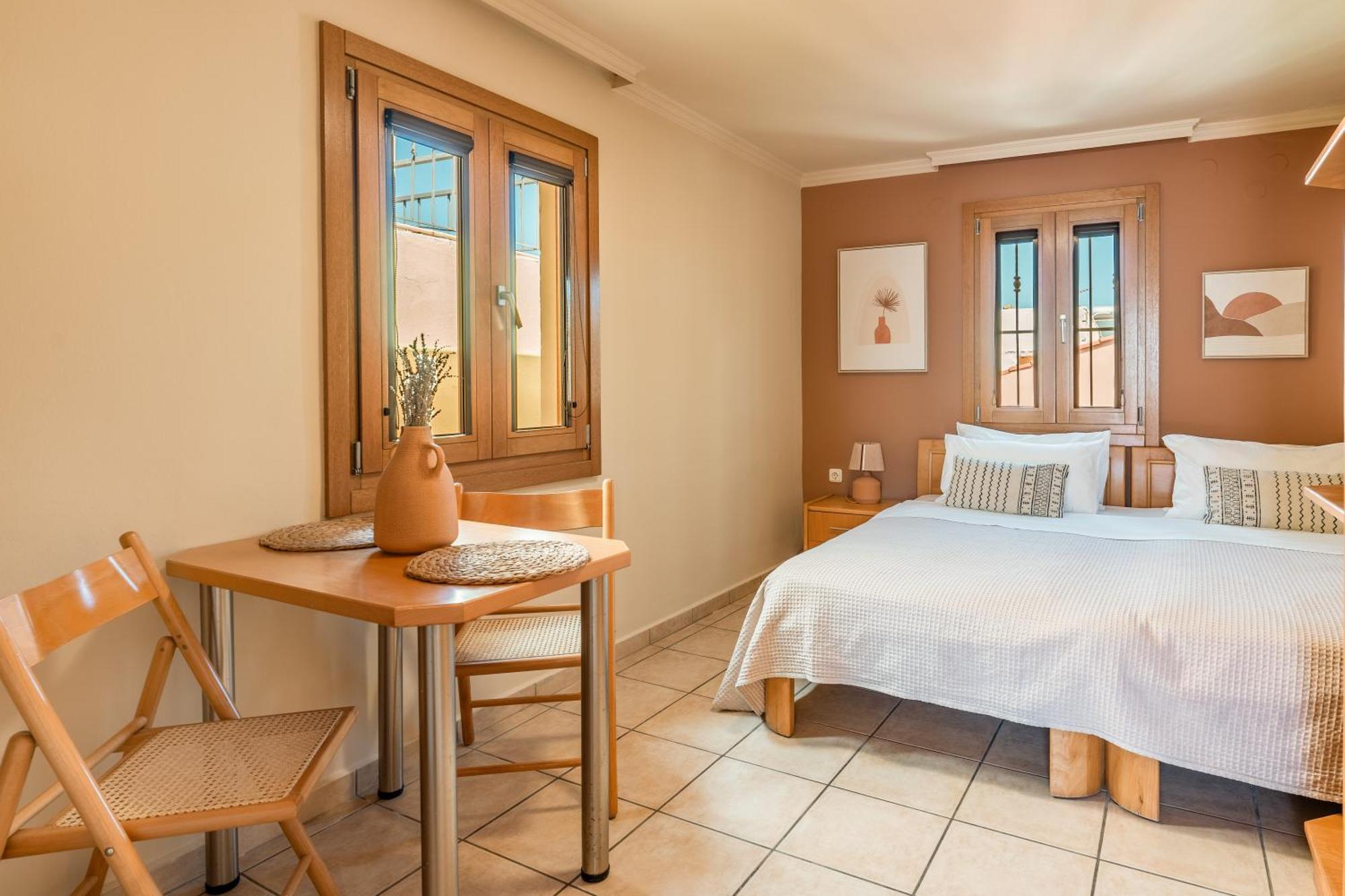 Lidra Rooms Chrissi Akti Chania Exterior foto